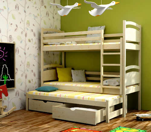 Dřevěná patrová postel s přistýlkou a úložnými šuplíky